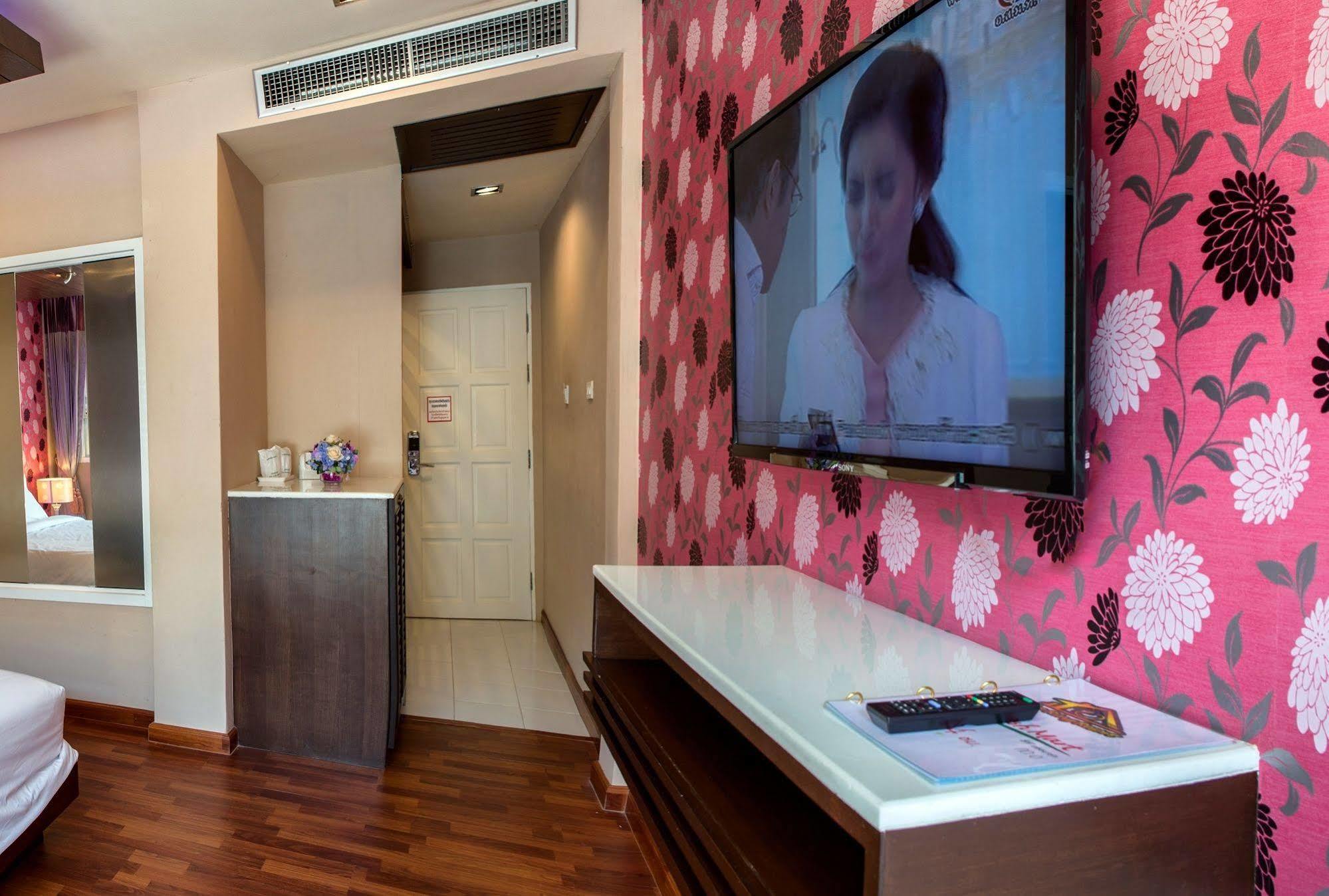 The Ring Hotel Hat Yai Exterior photo