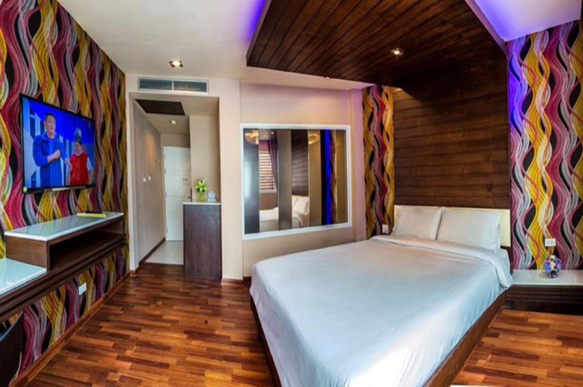 The Ring Hotel Hat Yai Exterior photo