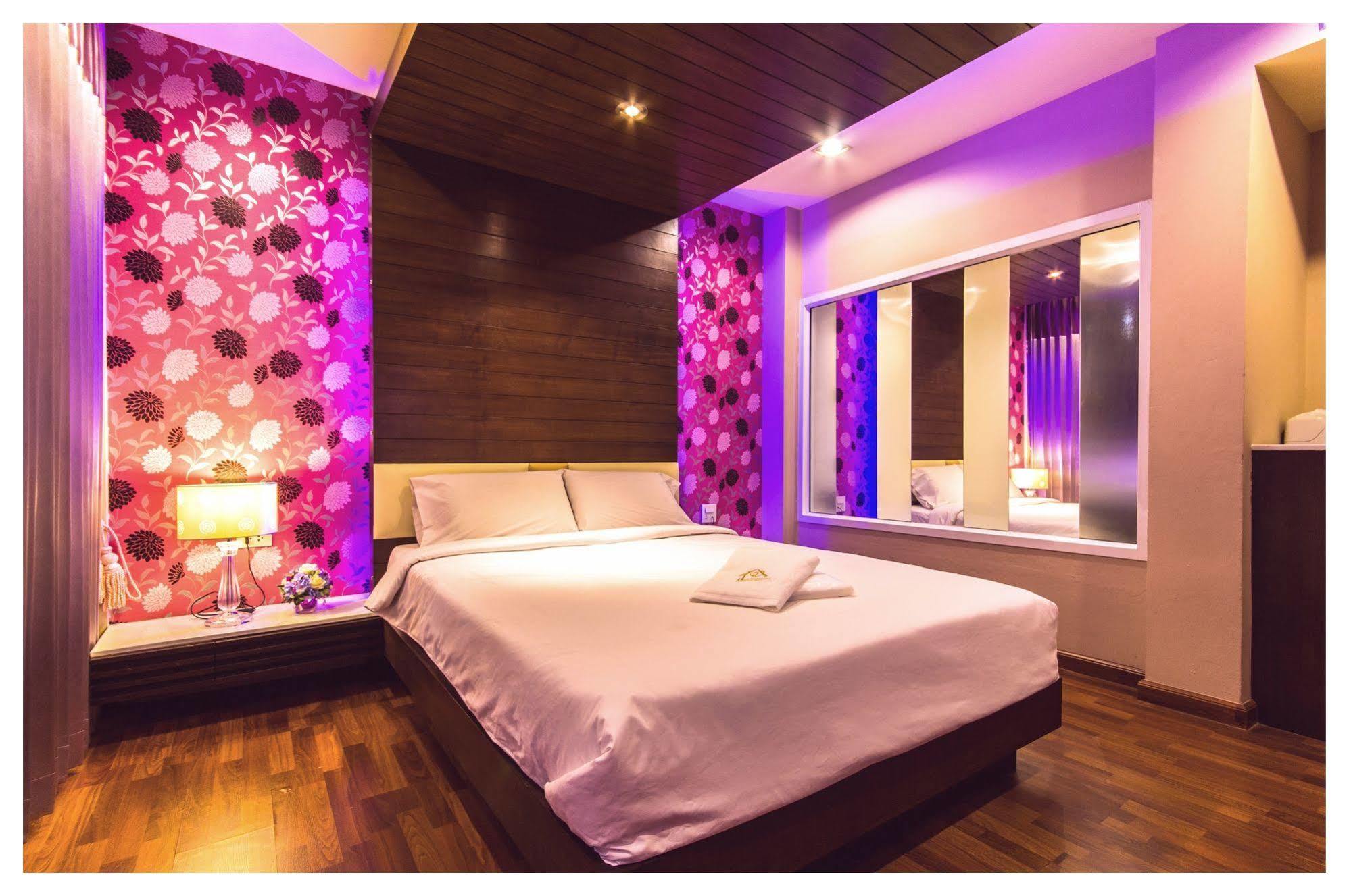 The Ring Hotel Hat Yai Exterior photo