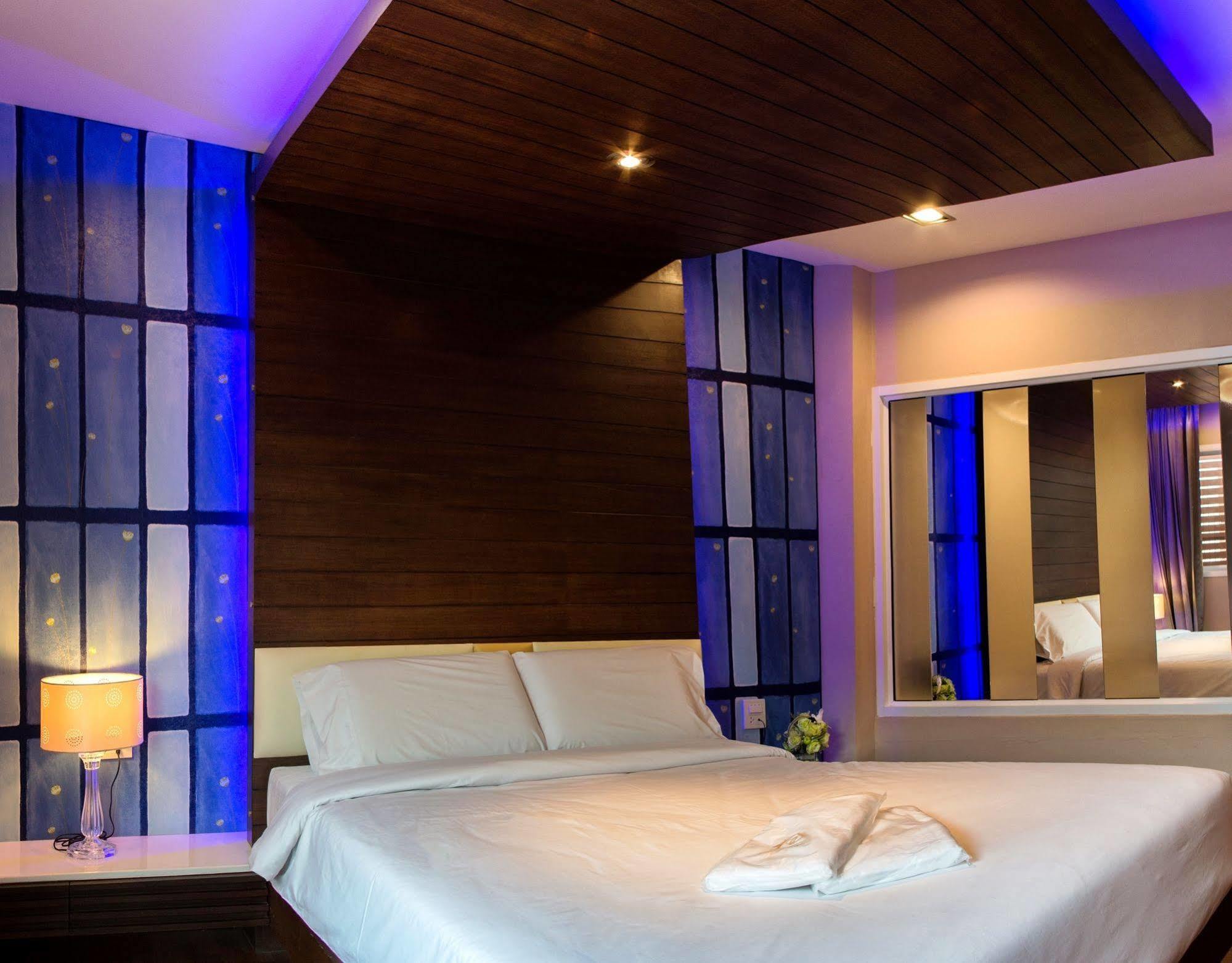 The Ring Hotel Hat Yai Exterior photo
