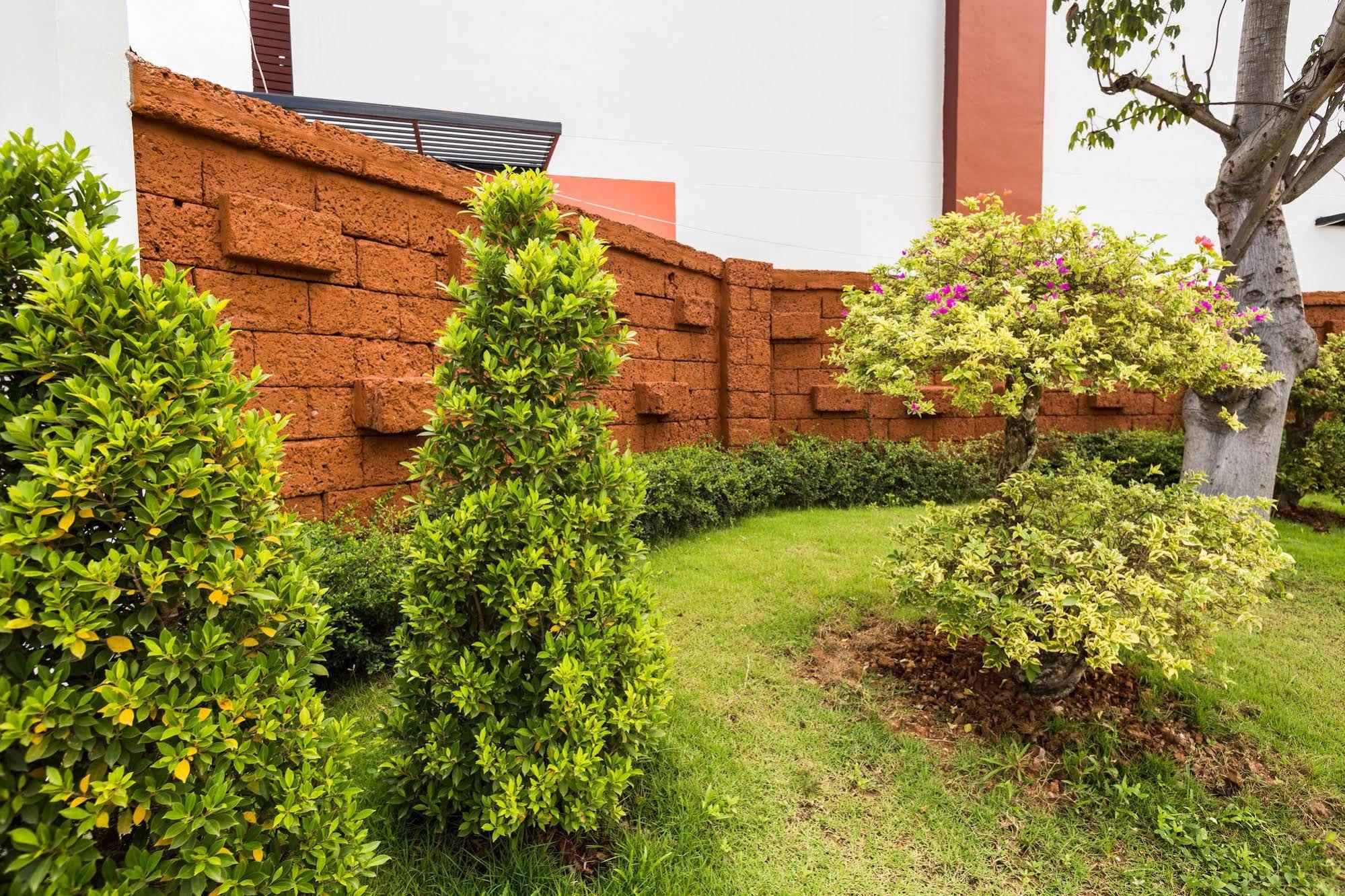 The Ring Hotel Hat Yai Exterior photo